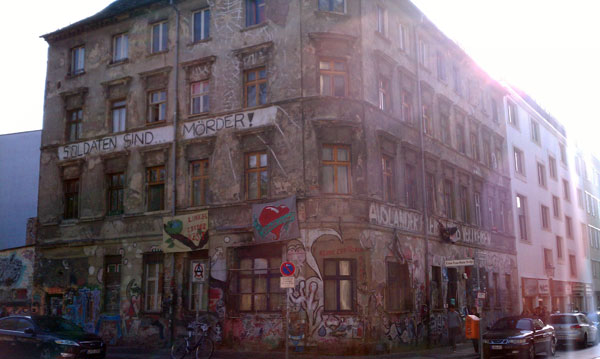 berlin12_graffiti07.jpg