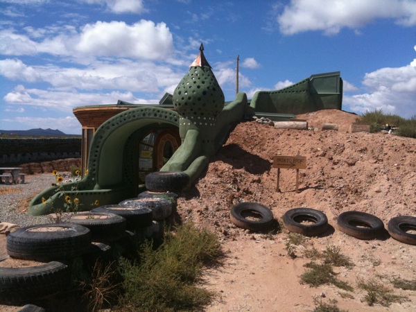 earthship2.jpg