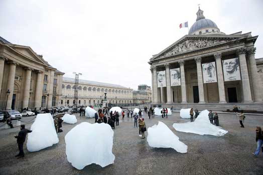 D12 Paris Climate Demos Recap: Art and Activism