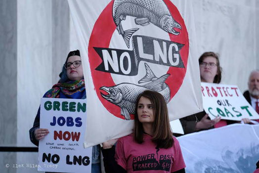 No LNG banners at Oregon statehouse